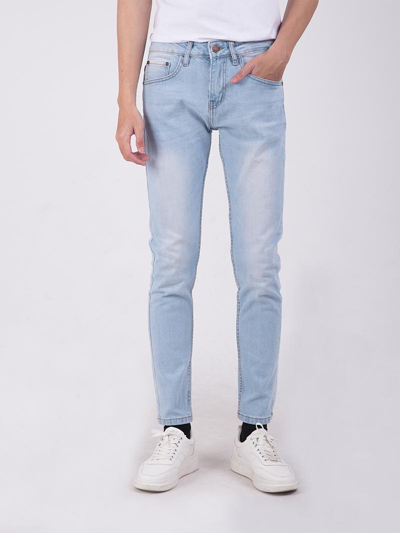 Quần jean slim-fit cho dáng người gầy