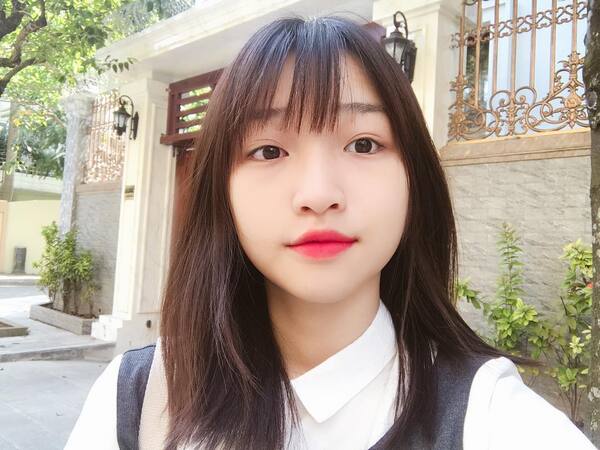 Nữ streamer Xuka Nhật Hoa