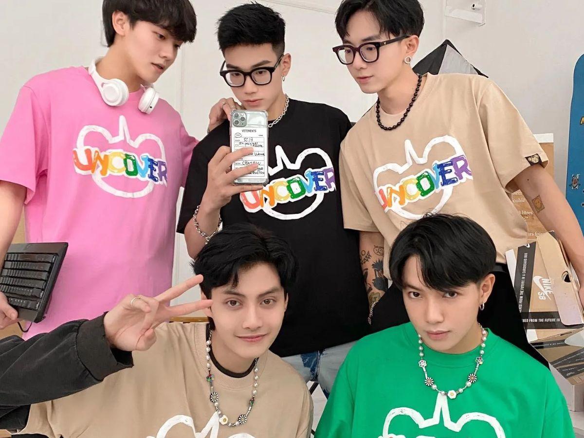 Áo thun local brand Uncover